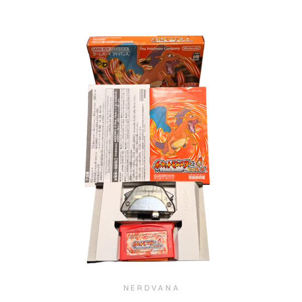Pokémon FireRed GBA versión japonesa completa Nintendo: caja naranja original con Charizard, cartucho rojo GBA, Wireless Adapter original, manual japonés y documentos del lanzamiento incluidos